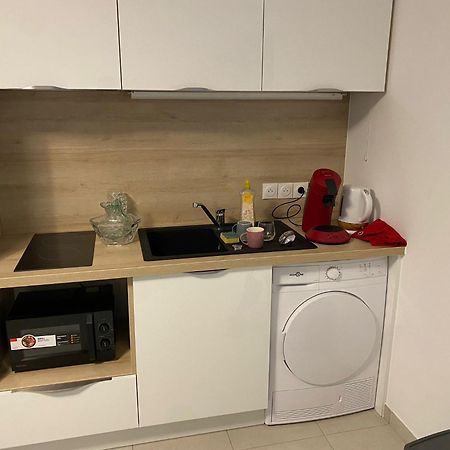 Studio Avec Parking Prive, Piscine Plage 300M Antibes Luaran gambar