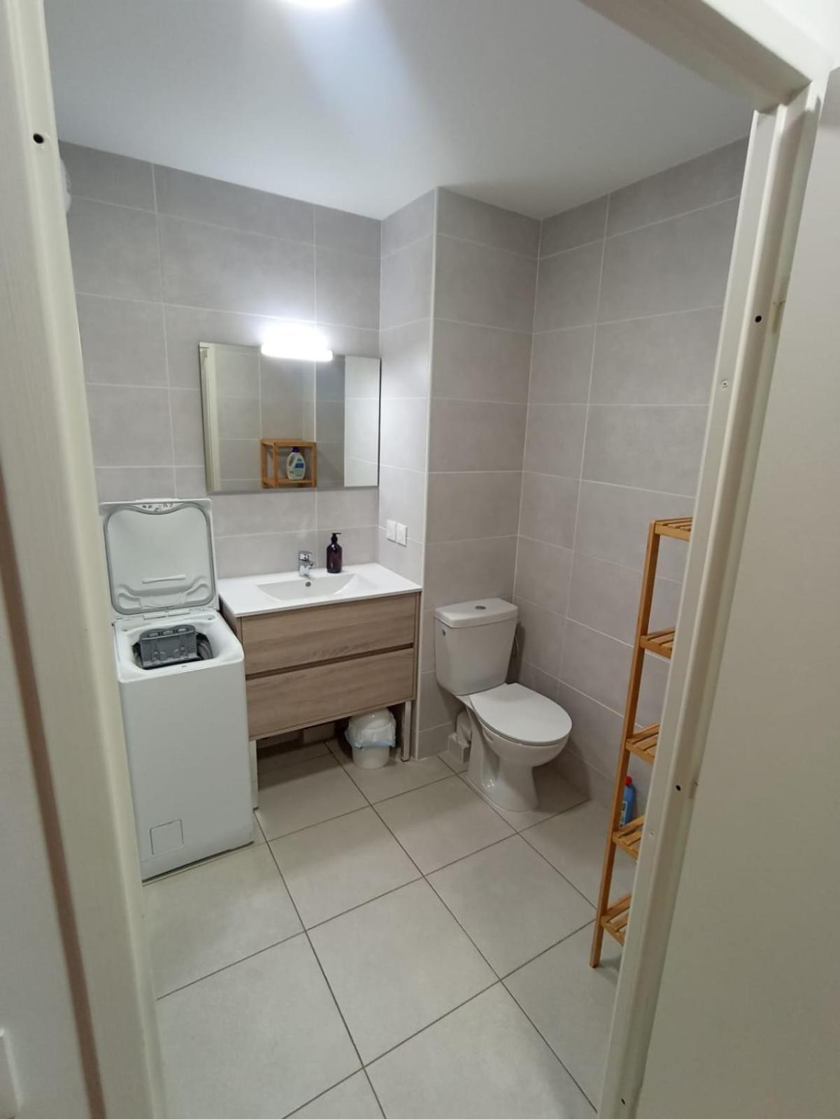 Studio Avec Parking Prive, Piscine Plage 300M Antibes Luaran gambar
